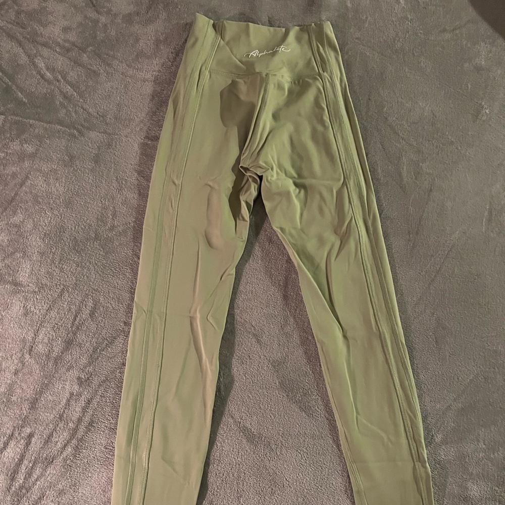 alphalete pulse legging matcha